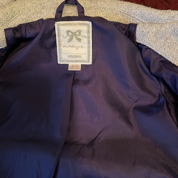 Cute Coat for girl made by GYMBOREE color grey silver sparkly size 2T-3T - Picture 3 of 5